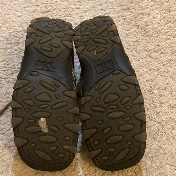 Men’s Dr. Martens Leather Shoes. Size 7 - Picture 4 of 7